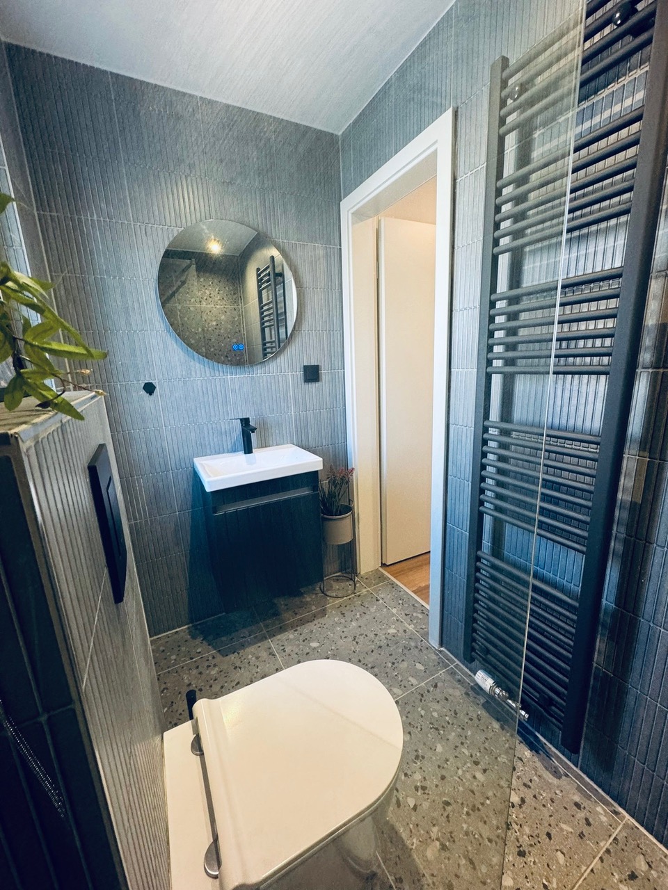 68652102-6987-47ac-ab70-c29b28d24967